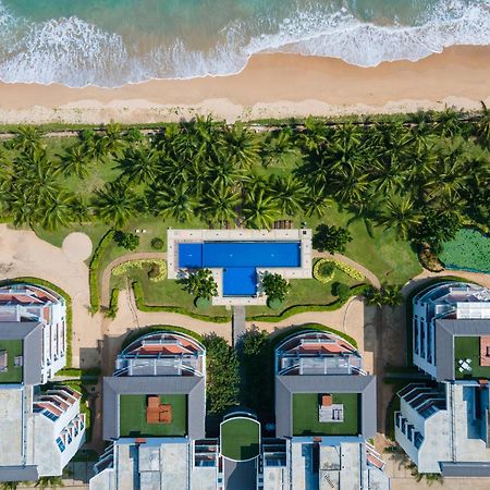 Oceanfront Condominium - Нилавели Екстериор снимка