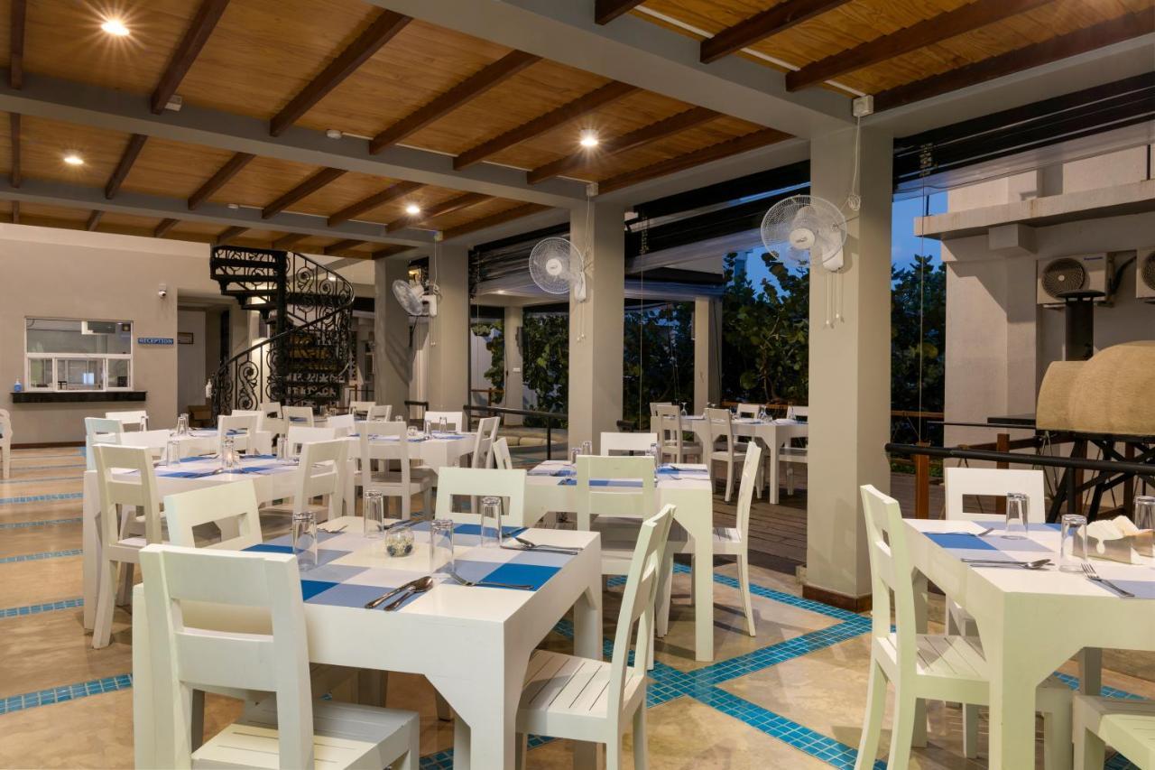 Oceanfront Condominium - Нилавели Екстериор снимка