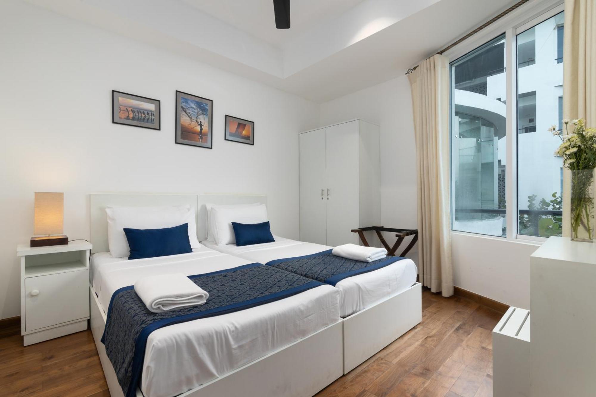Oceanfront Condominium - Нилавели Екстериор снимка