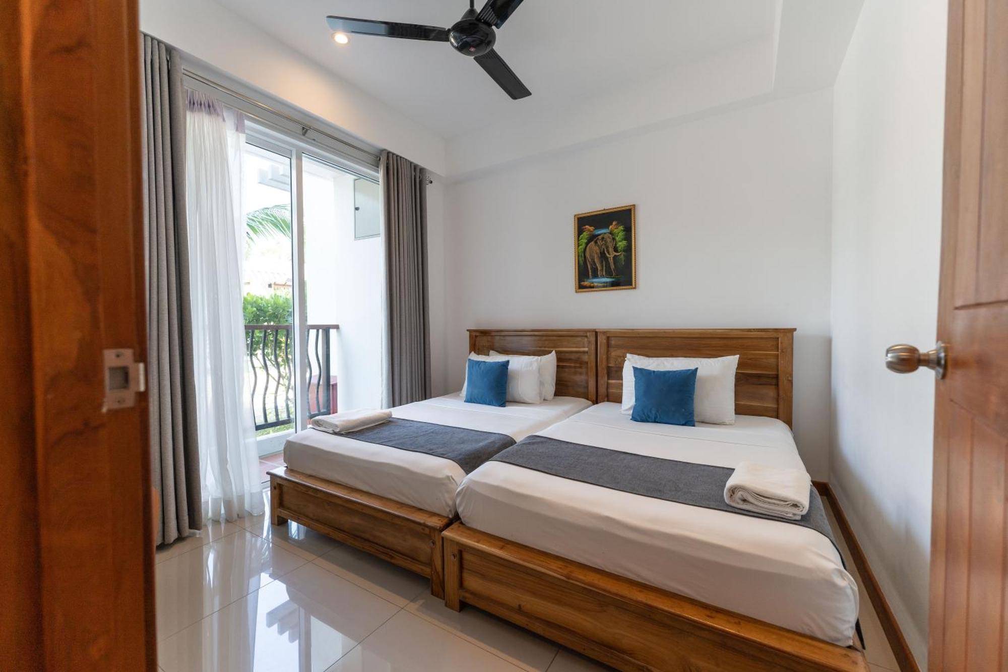Oceanfront Condominium - Нилавели Екстериор снимка