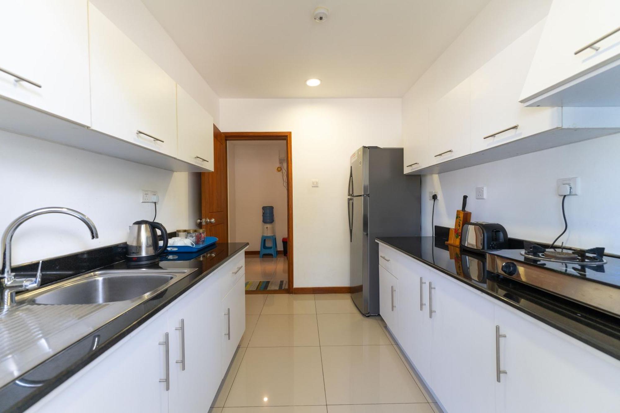 Oceanfront Condominium - Нилавели Екстериор снимка