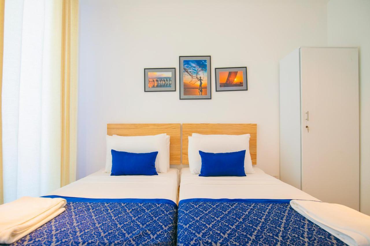 Oceanfront Condominium - Нилавели Екстериор снимка